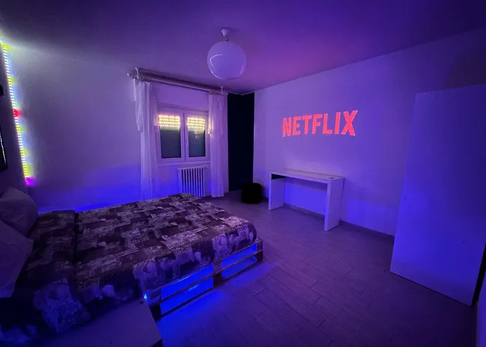 아파트 Infondoalmar --intero Indipendente-netflix-metromare A 40m-proiettore 4k Cinema-wifi Fibra-led-parcheggio-riscaldamento-- 리미니