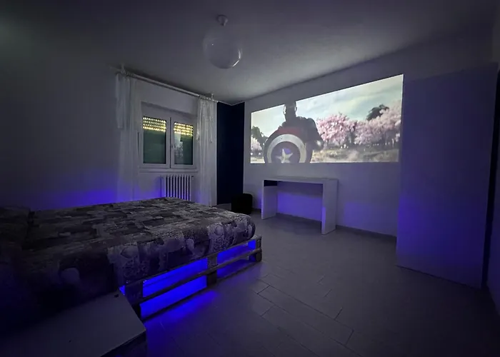 Infondoalmar --intero Indipendente-netflix-metromare A 40m-proiettore 4k Cinema-wifi Fibra-led-parcheggio-riscaldamento-- Daire *