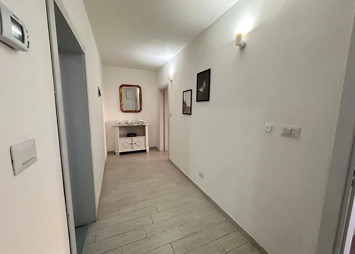Infondoalmar --intero Indipendente-netflix-metromare A 40m-proiettore 4k Cinema-wifi Fibra-led-parcheggio-riscaldamento-- Rimini